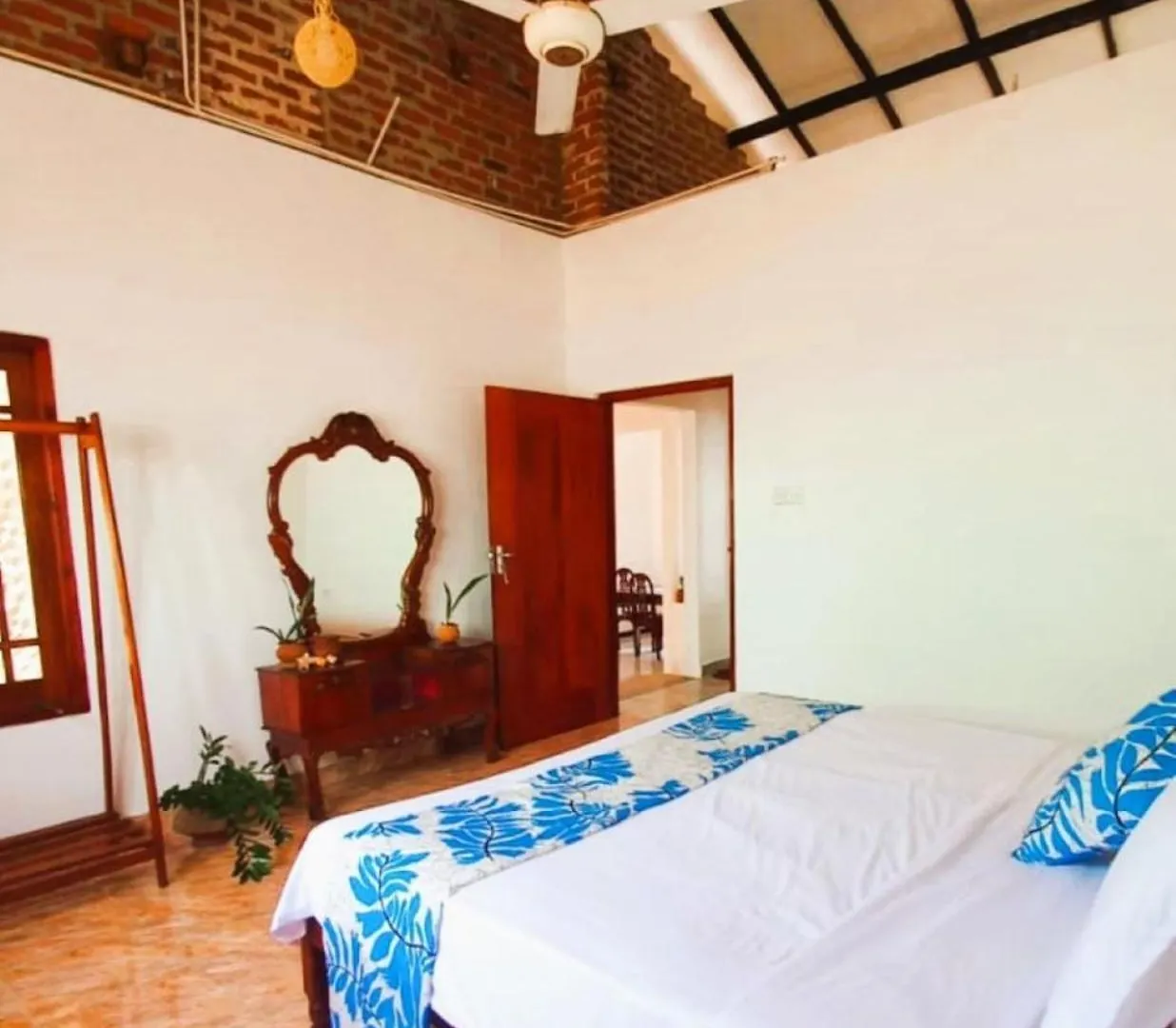 Suvasam Negombo Beach House